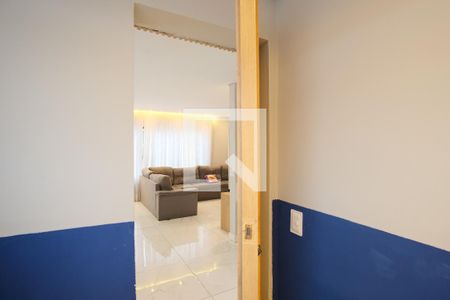 Lavabo Sala de casa à venda com 3 quartos, 540m² em Vila Santa Isabel, São Paulo