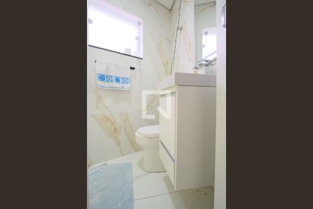 Banheiro Social de casa à venda com 3 quartos, 350m² em Vila Santa Isabel, São Paulo