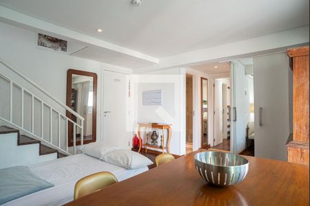 Sala de apartamento à venda com 2 quartos, 123m² em Bela Vista, São Paulo