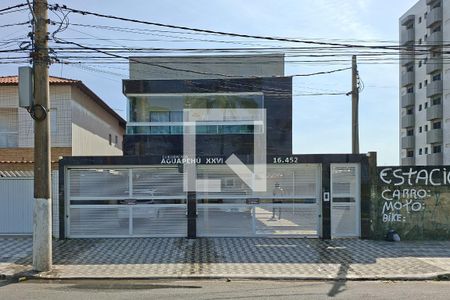 Fachada de casa de condomínio para alugar com 2 quartos, 62m² em Guilhermina, Praia Grande