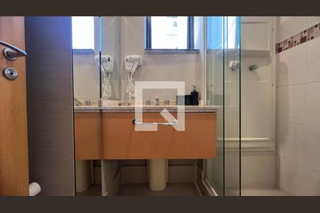 Banheiro da Suíte de apartamento para alugar com 2 quartos, 42m² em Jardim Paulista, São Paulo