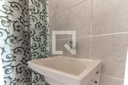 Banheiro de kitnet/studio para alugar com 1 quarto, 35m² em Centro Histórico de São Paulo, São Paulo