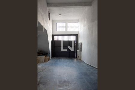 Garagem de casa à venda com 3 quartos, 240m² em Padroeira, Osasco