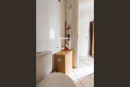 Banheiro de Serviço de apartamento para alugar com 4 quartos, 160m² em Marechal Rondon, Canoas