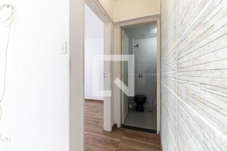 Corredor de apartamento para alugar com 1 quarto, 55m² em Aclimação, São Paulo
