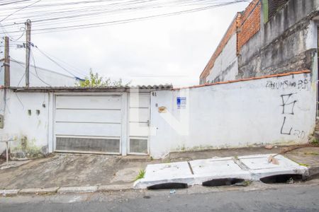 Fachada de casa à venda com 2 quartos, 277m² em Ayrosa, São Paulo