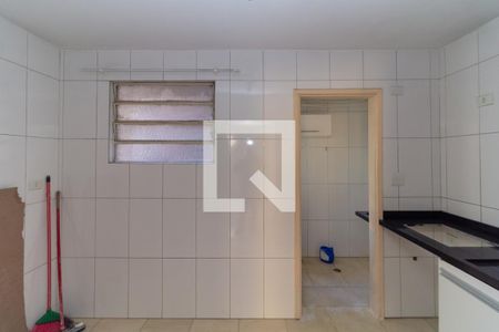 Cozinha de apartamento para alugar com 2 quartos, 57m² em Vila Ema, São Paulo
