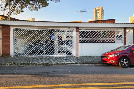 Fachada de casa à venda com 2 quartos, 143m² em Baeta Neves, São Bernardo do Campo