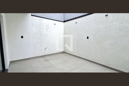 Quintal de casa à venda com 3 quartos, 200m² em Cerâmica, São Caetano do Sul