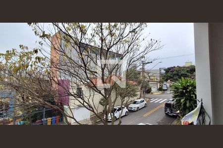 Vista de casa à venda com 3 quartos, 200m² em Cerâmica, São Caetano do Sul