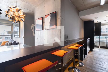 Cozinha de apartamento para alugar com 1 quarto, 70m² em Itaim Bibi, São Paulo