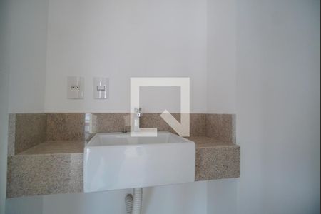 Lavabo de apartamento à venda com 2 quartos, 100m² em Santa Cecília, Porto Alegre