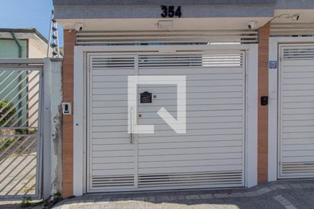 Fachada de casa à venda com 3 quartos, 135m² em Vila Feliz, São Paulo