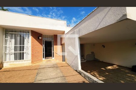 Fachada de casa à venda com 3 quartos, 181m² em Vila Virginia, Jundiaí