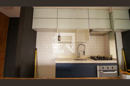 Cozinha de apartamento para alugar com 1 quarto, 45m² em Vila Tolstoi, São Paulo