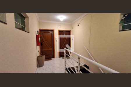 Hall de casa de condomínio à venda com 3 quartos, 194m² em Vila Valparaíso, Santo André
