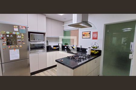 Cozinha de casa de condomínio à venda com 3 quartos, 194m² em Vila Valparaíso, Santo André