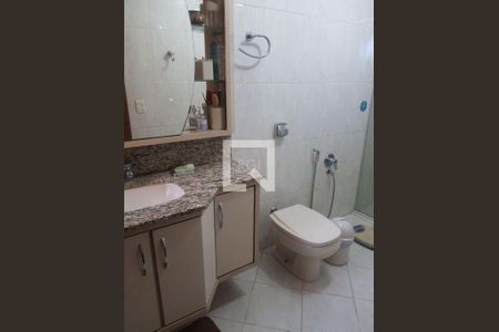 Casa à venda com 3 quartos, 330m² em Jardim do Salso, Porto Alegre