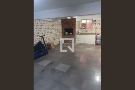 Casa à venda com 3 quartos, 330m² em Jardim do Salso, Porto Alegre