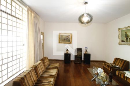 Sala de casa à venda com 5 quartos, 229m² em Prado, Belo Horizonte