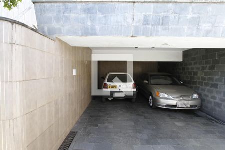 Garagem de casa à venda com 5 quartos, 229m² em Prado, Belo Horizonte
