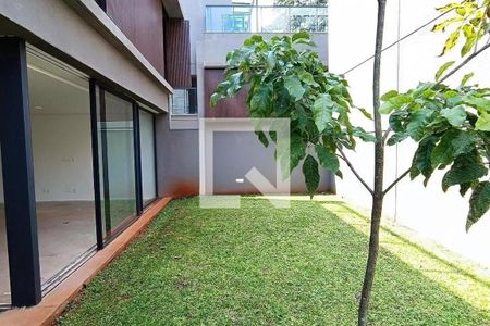 Casa à venda com 4 quartos, 523m² em Vila Morumbi, São Paulo