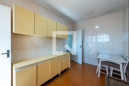 Cozinha de apartamento para alugar com 1 quarto, 58m² em Aparecida, Santos