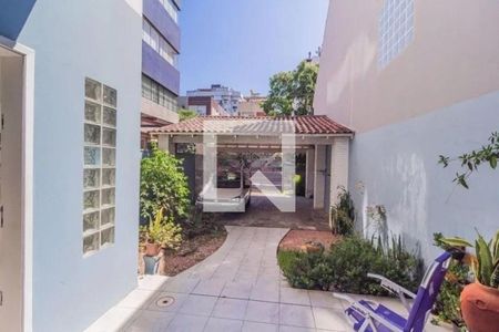 Casa à venda com 3 quartos, 250m² em Petrópolis, Porto Alegre