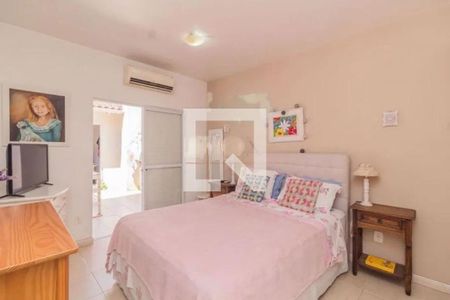 Casa à venda com 3 quartos, 250m² em Petrópolis, Porto Alegre