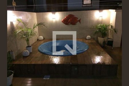 Casa à venda com 4 quartos, 285m² em Jardim Itu, Porto Alegre