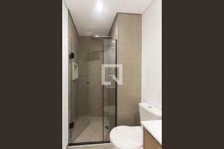 Banheiro de kitnet/studio para alugar com 1 quarto, 26m² em Indianópolis, São Paulo