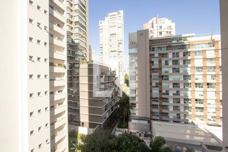 Vista de kitnet/studio para alugar com 1 quarto, 26m² em Indianópolis, São Paulo