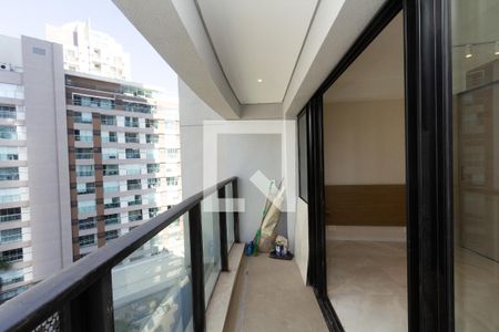 Varanda de kitnet/studio para alugar com 1 quarto, 26m² em Indianópolis, São Paulo