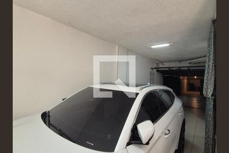 Garagem de casa de condomínio à venda com 3 quartos, 200m² em Recreio dos Bandeirantes, Rio de Janeiro