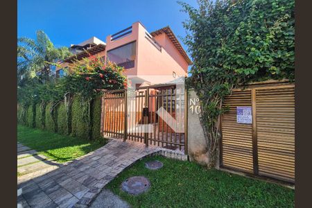 Fachada de casa de condomínio à venda com 3 quartos, 200m² em Recreio dos Bandeirantes, Rio de Janeiro