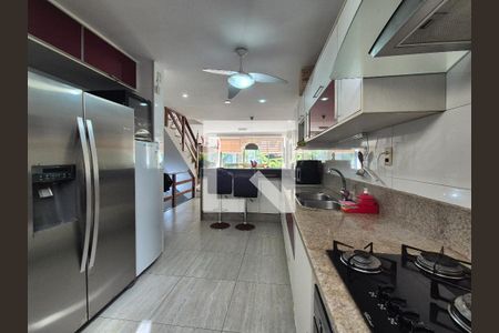 Cozinha de casa de condomínio à venda com 3 quartos, 200m² em Recreio dos Bandeirantes, Rio de Janeiro