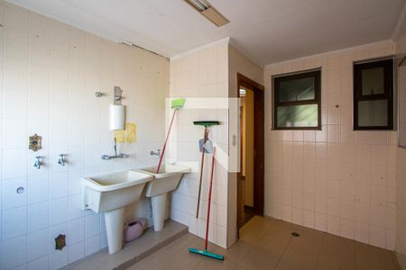 Área de serviço de apartamento à venda com 3 quartos, 200m² em Vila Bastos, Santo André