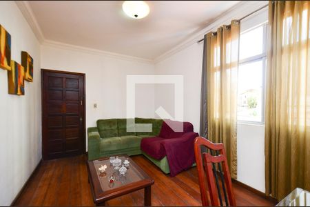 Sala de apartamento para alugar com 3 quartos, 90m² em Sagrada Família, Belo Horizonte