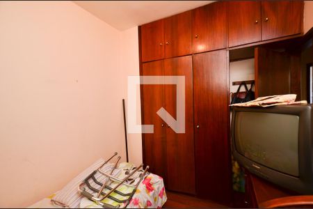 Quarto 1 de apartamento para alugar com 3 quartos, 90m² em Sagrada Família, Belo Horizonte