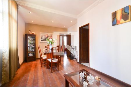 Sala de apartamento para alugar com 3 quartos, 90m² em Sagrada Família, Belo Horizonte