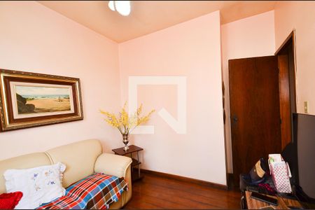 Quarto 2 de apartamento para alugar com 3 quartos, 90m² em Sagrada Família, Belo Horizonte