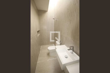 banheiro 1 de casa de condomínio à venda com 4 quartos, 403m² em Rosário, Nova Lima