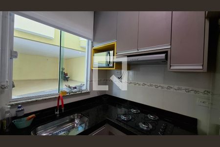 Cozinha de casa de condomínio à venda com 2 quartos, 120m² em Vila Príncipe de Gales, Santo André