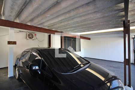 Garagem de casa à venda com 3 quartos, 380m² em Jardim Nova Petropolis, São Bernardo do Campo