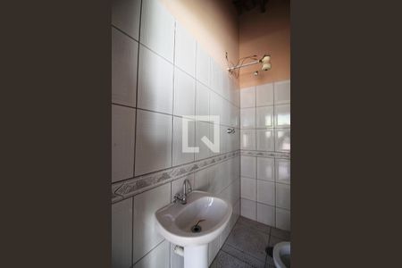 Banheiro de Serviço de casa à venda com 3 quartos, 380m² em Jardim Nova Petropolis, São Bernardo do Campo