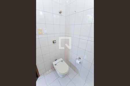 Lavabo de casa de condomínio para alugar com 4 quartos, 380m² em Esplanada Independência, Taubaté