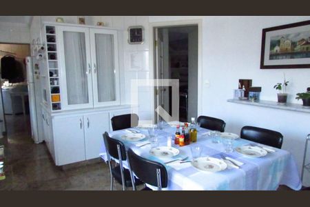 Apartamento à venda com 3 quartos, 226m² em Aclimação, São Paulo