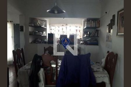 Casa à venda com 4 quartos, 217m² em Vila Deodoro, São Paulo