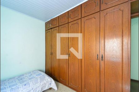 Casa à venda com 3 quartos, 250m² em Vila Monumento, São Paulo