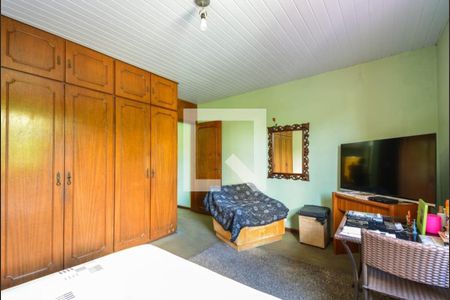 Casa à venda com 3 quartos, 250m² em Vila Monumento, São Paulo